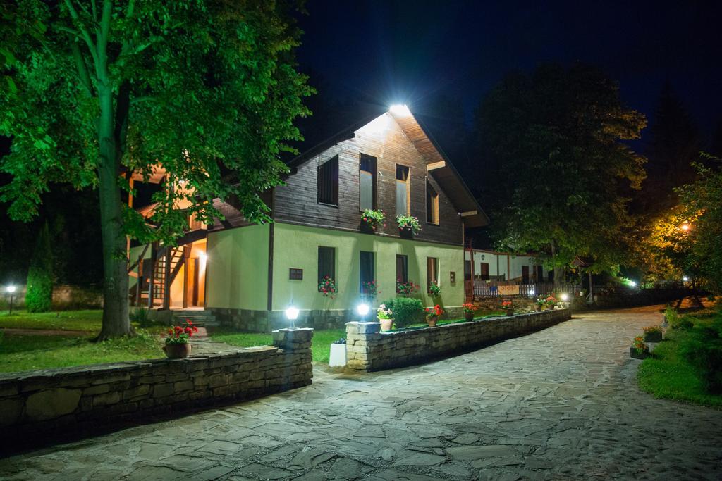 Bryasta Hotel & Restaurant Veliko Tărnovo Exteriör bild