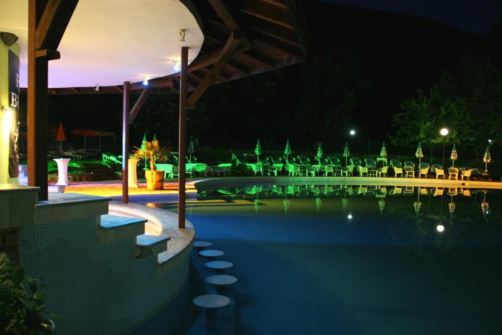 Bryasta Hotel & Restaurant Veliko Tărnovo Exteriör bild