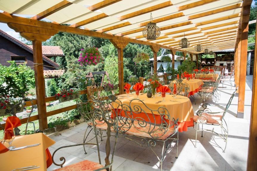 Bryasta Hotel & Restaurant Veliko Tărnovo Exteriör bild